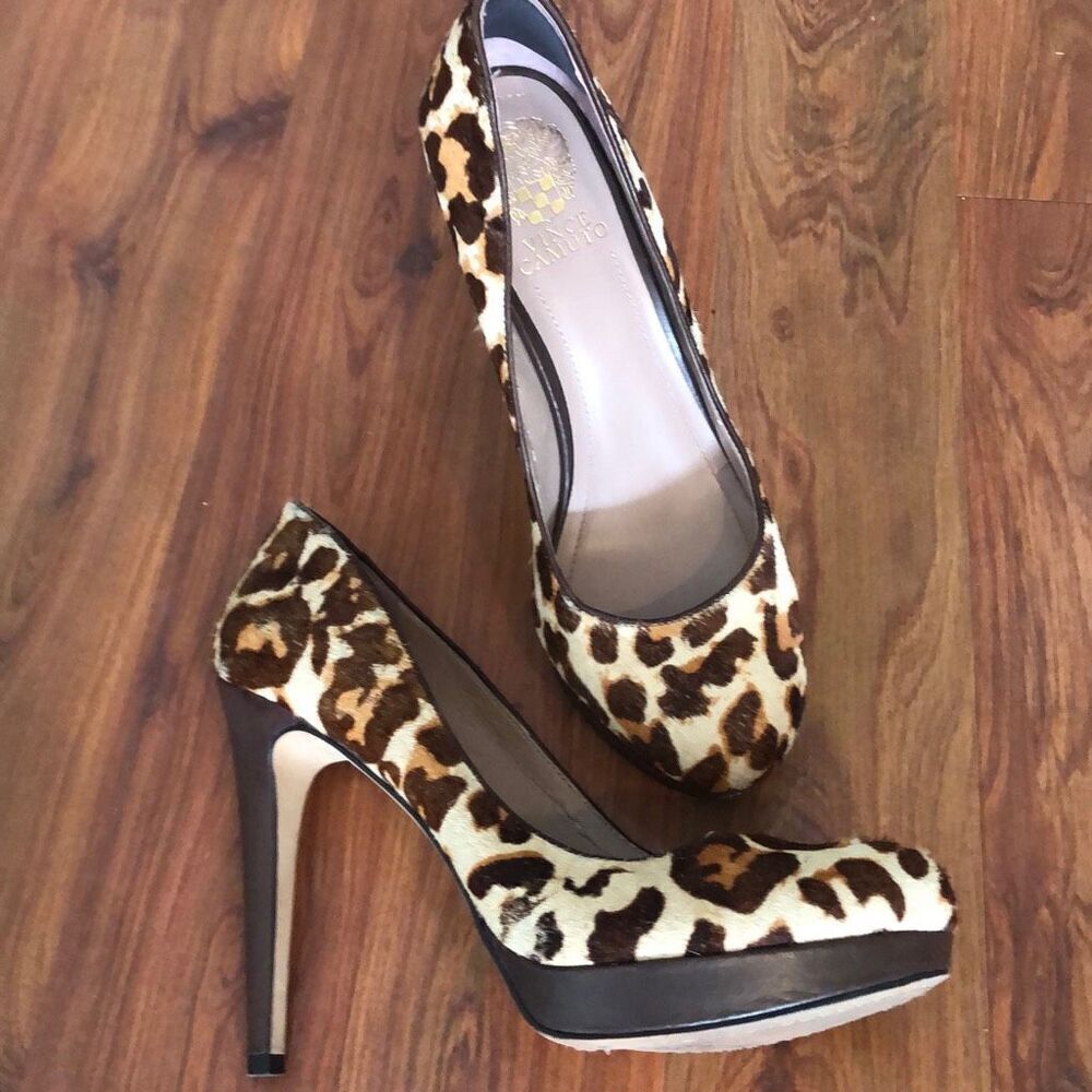 Vince Camuto Leopard hair Platform high heel pumps 8.5